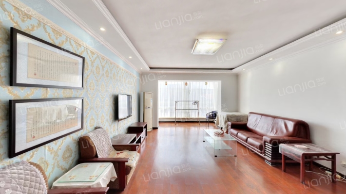 亚泰国际花园二手房实景图