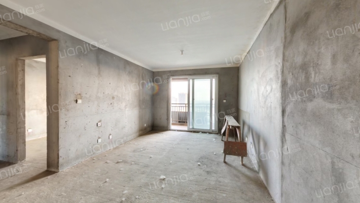 四季金辉观岚二手房实景图