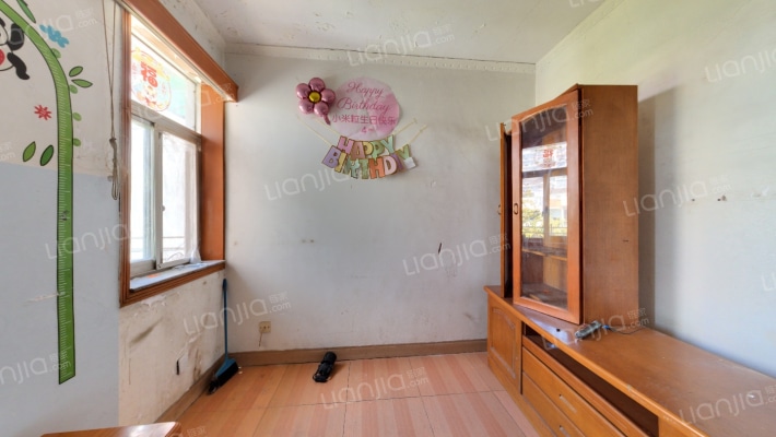 三里亭苑四区二手房实景图