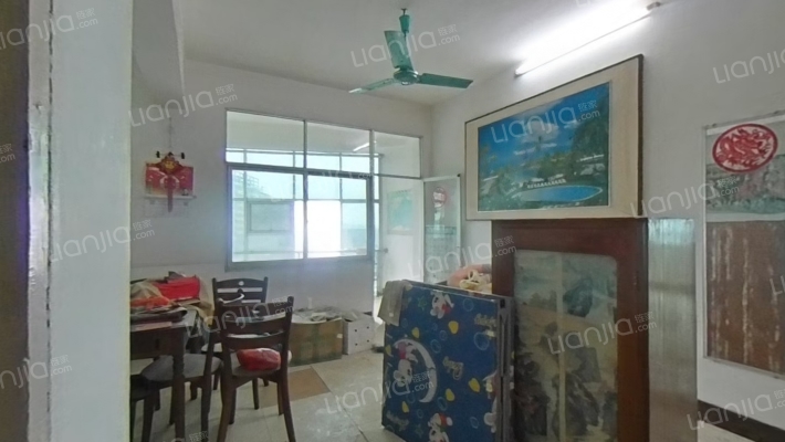 八一路11号二手房实景图