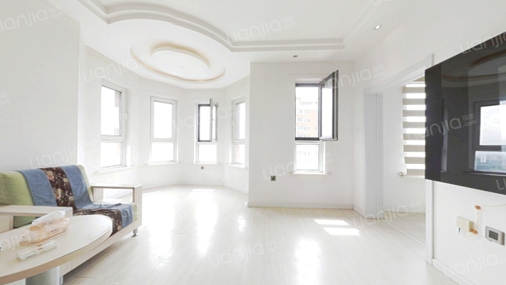 世茂威廉公馆二手房实景图