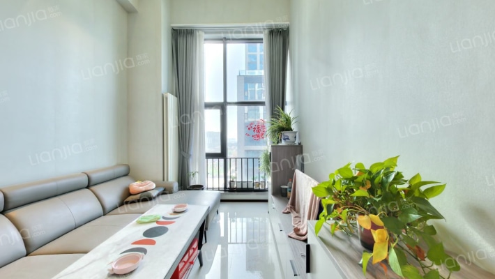 融创裕华壹号公寓二手房实景图