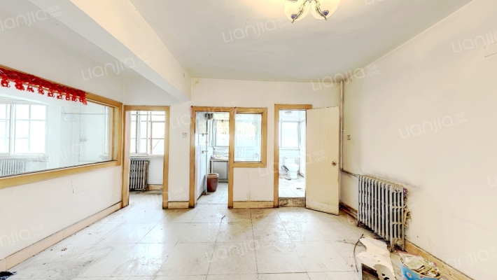 东方服装厂家属院二手房实景图