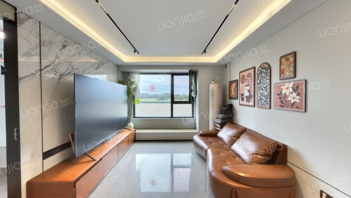 橡树湾一期东区二手房实景图