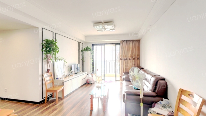 融创融公馆融达苑二手房实景图