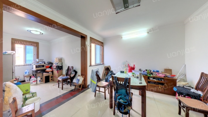 育秀八区二手房实景图