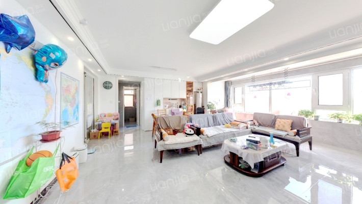 海尔云世界滟澜公馆花园一区二手房实景图