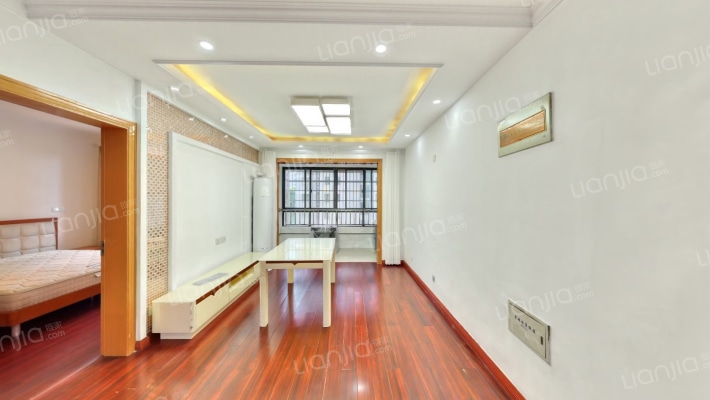 鸿泰苑六区二手房实景图