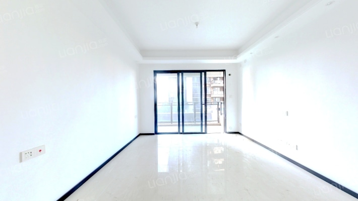 龙光玖龙府二手房实景图