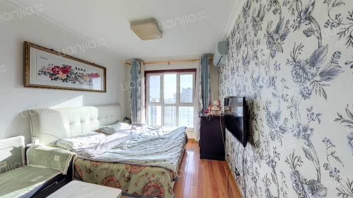 新塘组团佳和苑二手房实景图