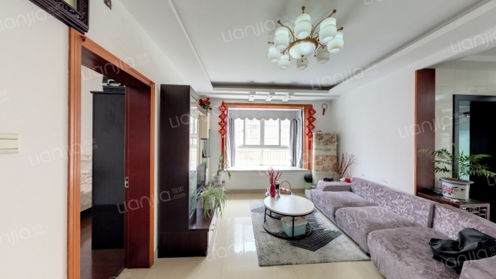 明霞花苑二手房实景图