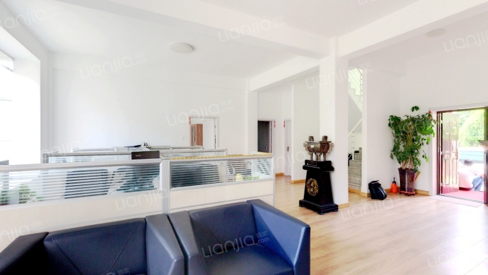 金融花园二手房实景图