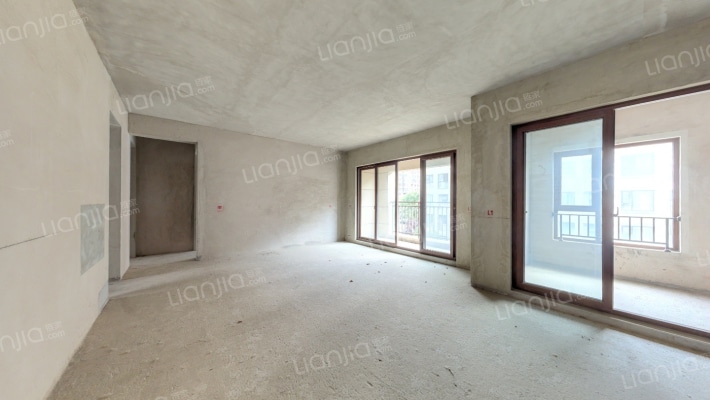 中铁逸都国际F区二手房实景图