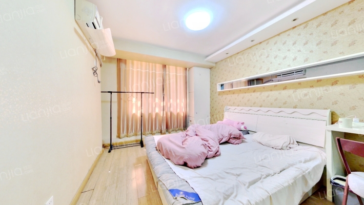 小纬四路二手房实景图