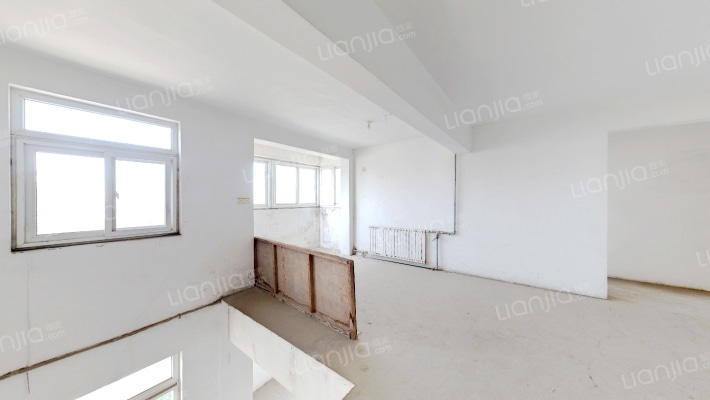 中信大厦二手房实景图