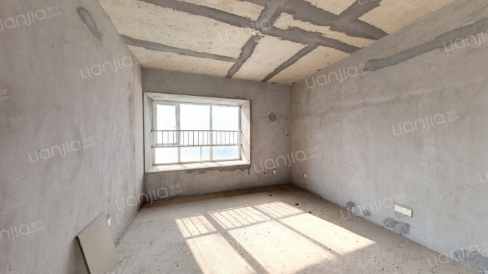 华银天际二期B区二手房实景图