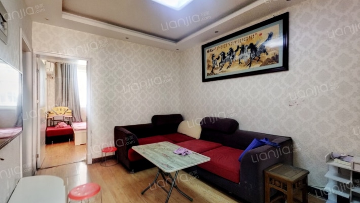 育新花园二手房实景图