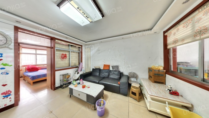 老百货小区二手房实景图