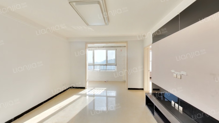 北城枫景东区二手房实景图