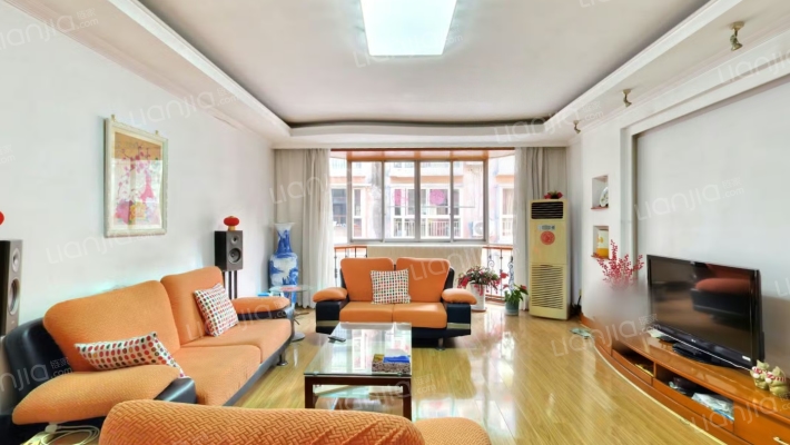 乡企局小区二手房实景图