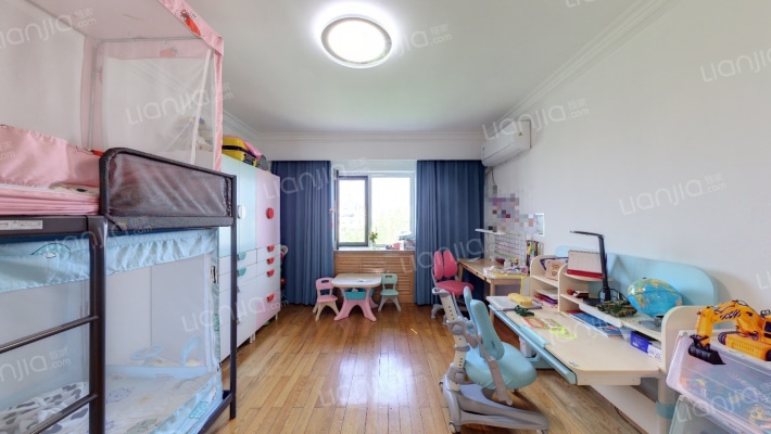 红医里二手房实景图