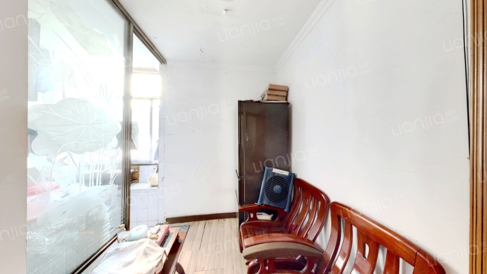 安徽省工业设备安装公司大院二手房实景图