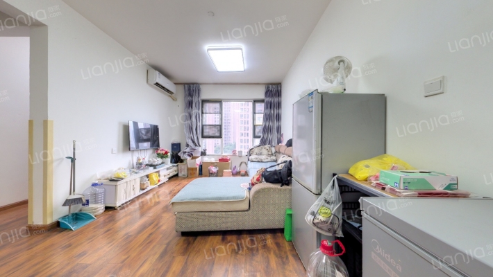 融创南湖逸家二手房实景图