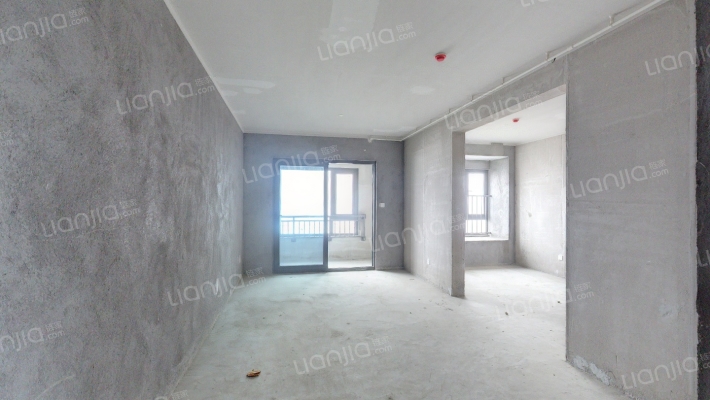 融创翡翠海岸城观澜苑二手房实景图