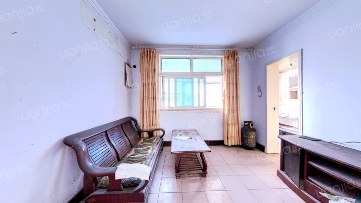 第一橡胶厂家属院二手房实景图