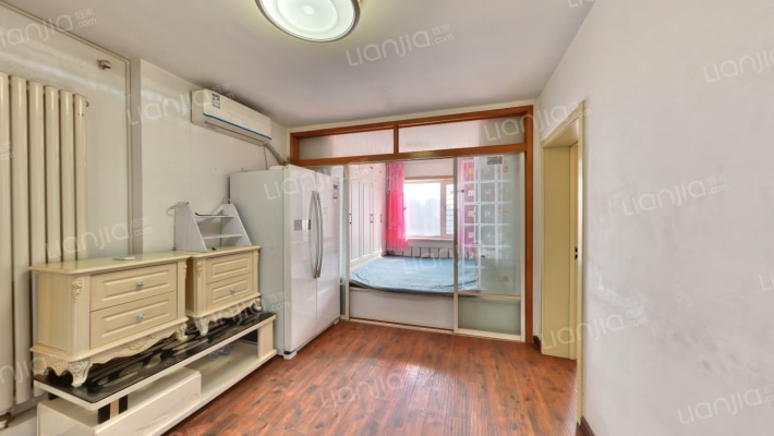 教师大厦二手房实景图