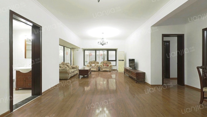 奥体新城青桐园二手房实景图