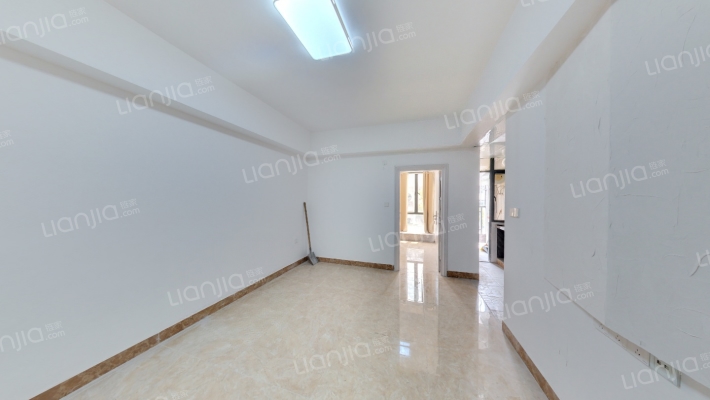 嘉悦公馆二手房实景图