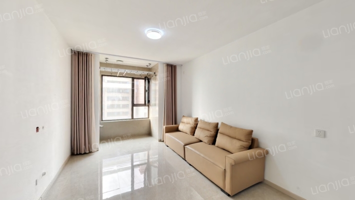 梦湖花镜孔雀城二手房实景图