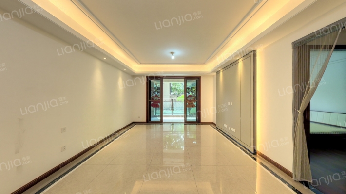 绿地新里城三期二手房实景图