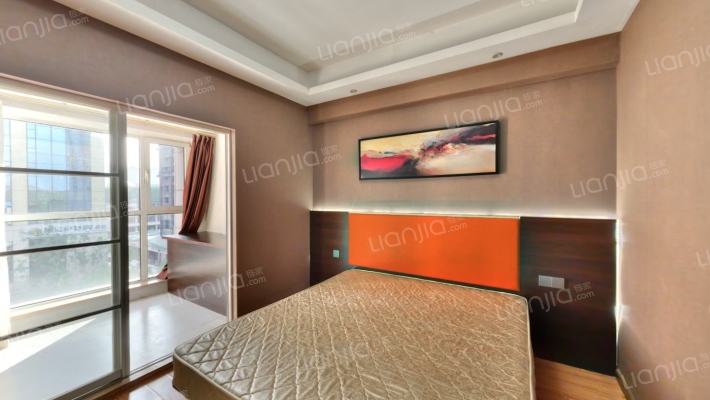 嘉龙中心二手房实景图