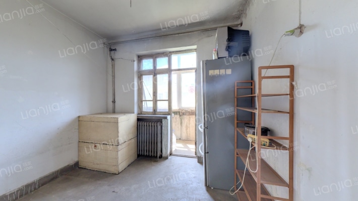 化校宿舍二手房实景图