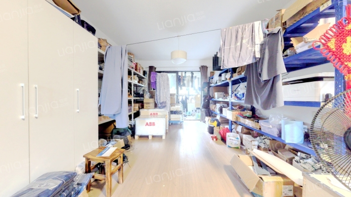远洋香奈二手房实景图