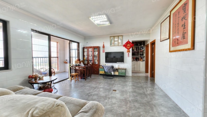 湖滨花园1期二手房实景图