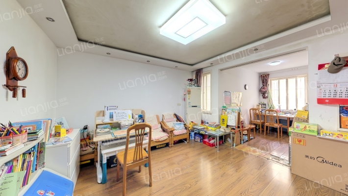 达莱公寓二手房实景图