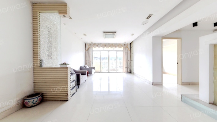 宝翠庭一期二手房实景图