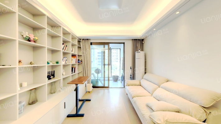 中梁芯都会二手房实景图