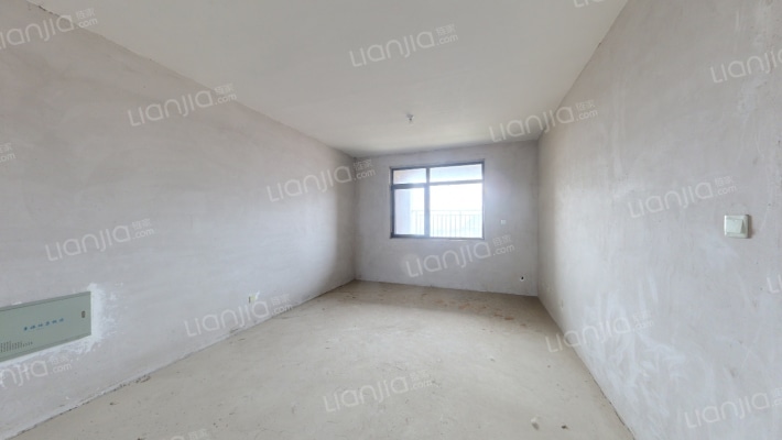 塞纳波斐二手房实景图