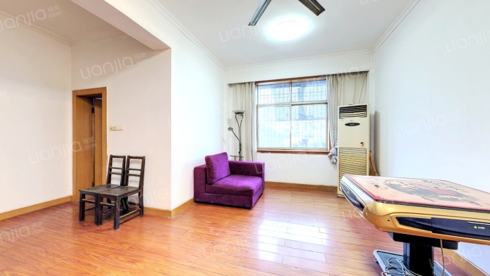 钢花新村111街二手房实景图