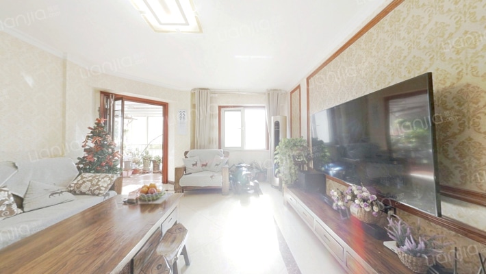 艾菲尔花园二手房实景图