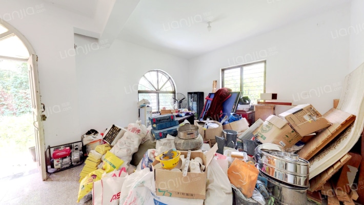 建明别墅二手房实景图