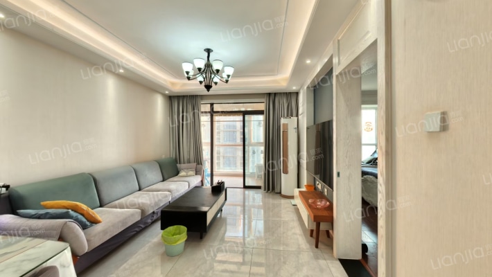 和昌中央城邦二手房实景图