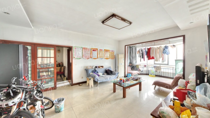 缔煌城电梯公寓二手房实景图