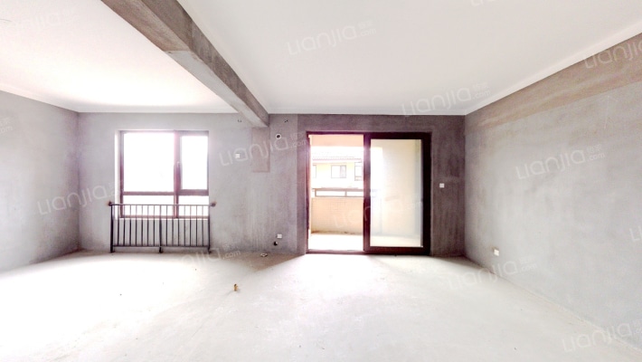 维拉小镇悦山湖东区二手房实景图