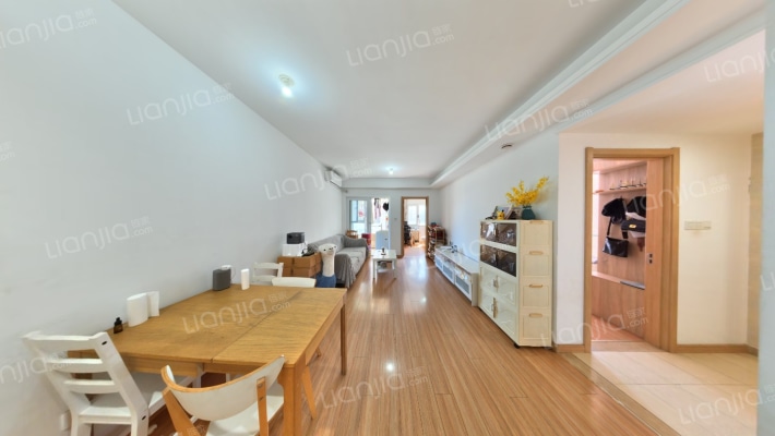 万科城雅梅苑二手房实景图