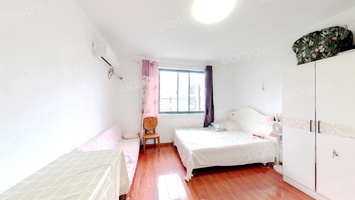 飞碟苑二手房实景图